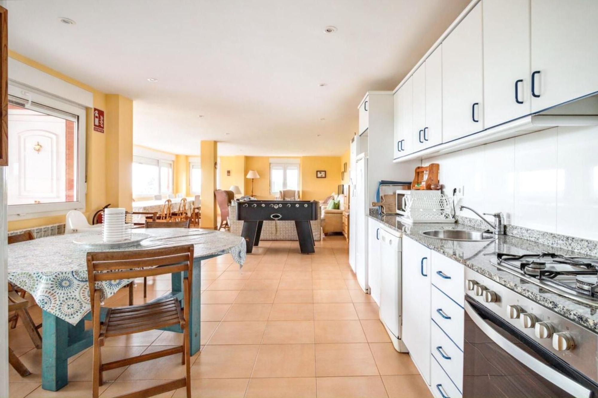 Spacious House With Sea View In Liencres + Jacuzzi Buitenkant foto