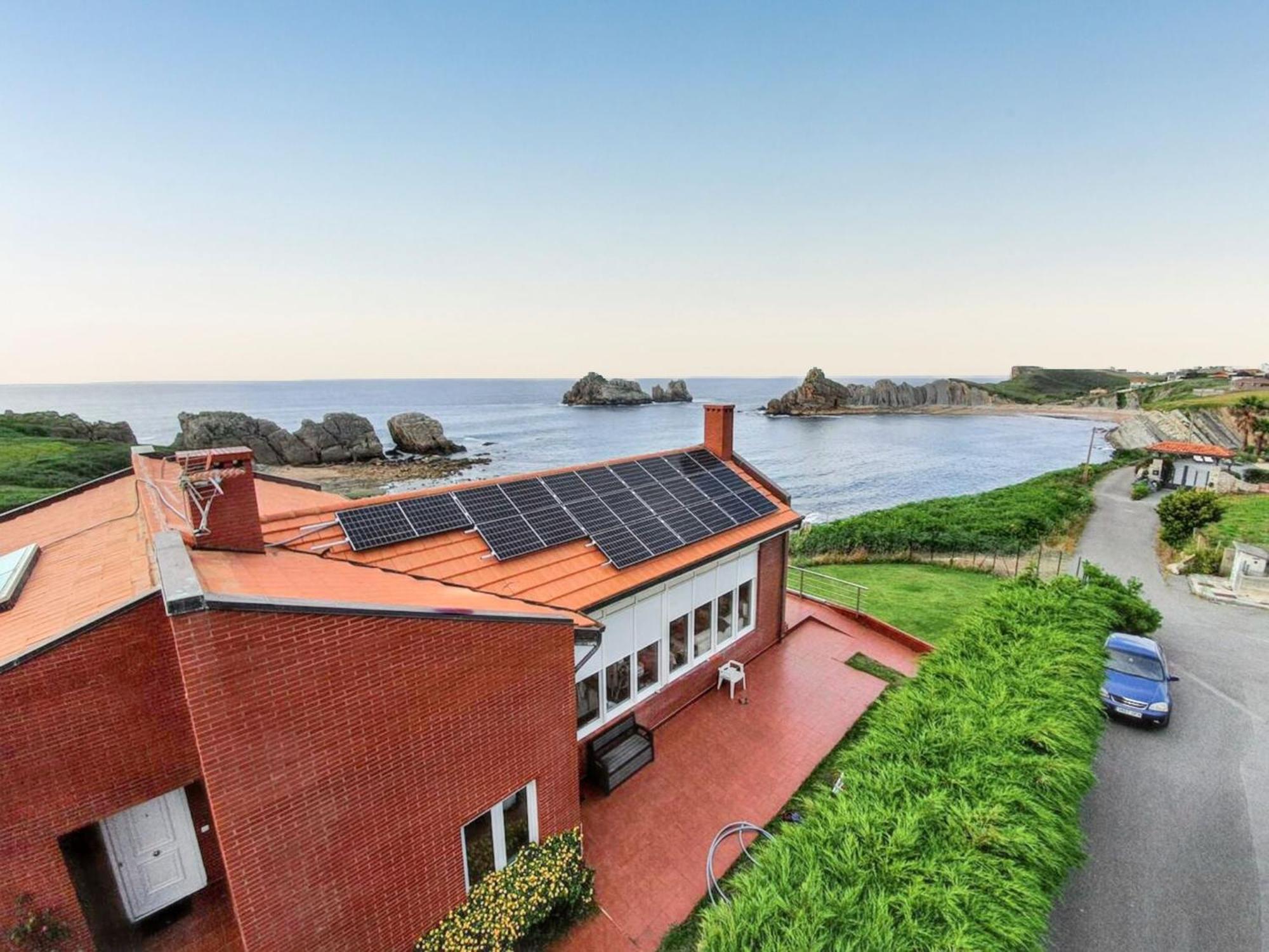 Spacious House With Sea View In Liencres + Jacuzzi Buitenkant foto