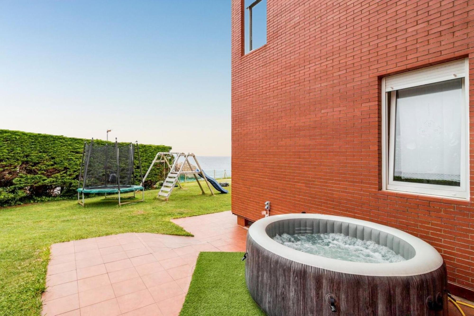 Spacious House With Sea View In Liencres + Jacuzzi Buitenkant foto